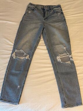 American Eagle Curve Mom Jeans Stretch High Waisted